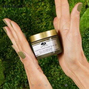 BEST SELLER Origins PLANTSCRIPTION
SPF25 Power Anti-Aging Vegan Cream Skin Care